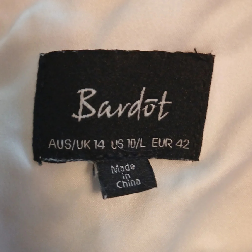 Bardot Black and White Floral Midi Dress - Picture 2 of 4